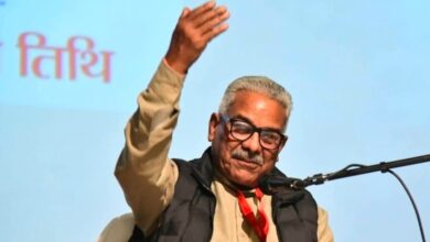 बरेली, 13.12.2025। राष्ट्रीय स्वयं सेवक संघ के सौ वर्ष पूर्ण होने पर चल रहे शताब्दी वर्ष कार्यक्रमों की श्रंख्ला में आज बरेली में एक बड़ा कार्यक्रम आयोजित किया गया। कार्यक्रम सिख समाज के बीच था। जिसमें राष्ट्रीय स्वयं सेवक संघ के सह सरकार्यवाह कृष्ण गोपाल मुख्य अतिथि व मुख्य वक्ता के रूप में थे। अर्बन हाट आडिटोरियम में हुए इस कार्यक्रम में सह सर कार्यवाह ने कहा कि गुरुतेग बहादुर जी भारतीय परंपरा के दैदीप्यमान नक्षत्र थे। उन्होंने समझाया कि गुरु महिमा और सिख समाज की परंपराओं को समझकर उनके रास्तों को अपना कर ही कुरीतिया, भेदभाव का समापन हो सकता है, राष्ट्र विकास का मार्ग प्रशस्त हो सकता है।